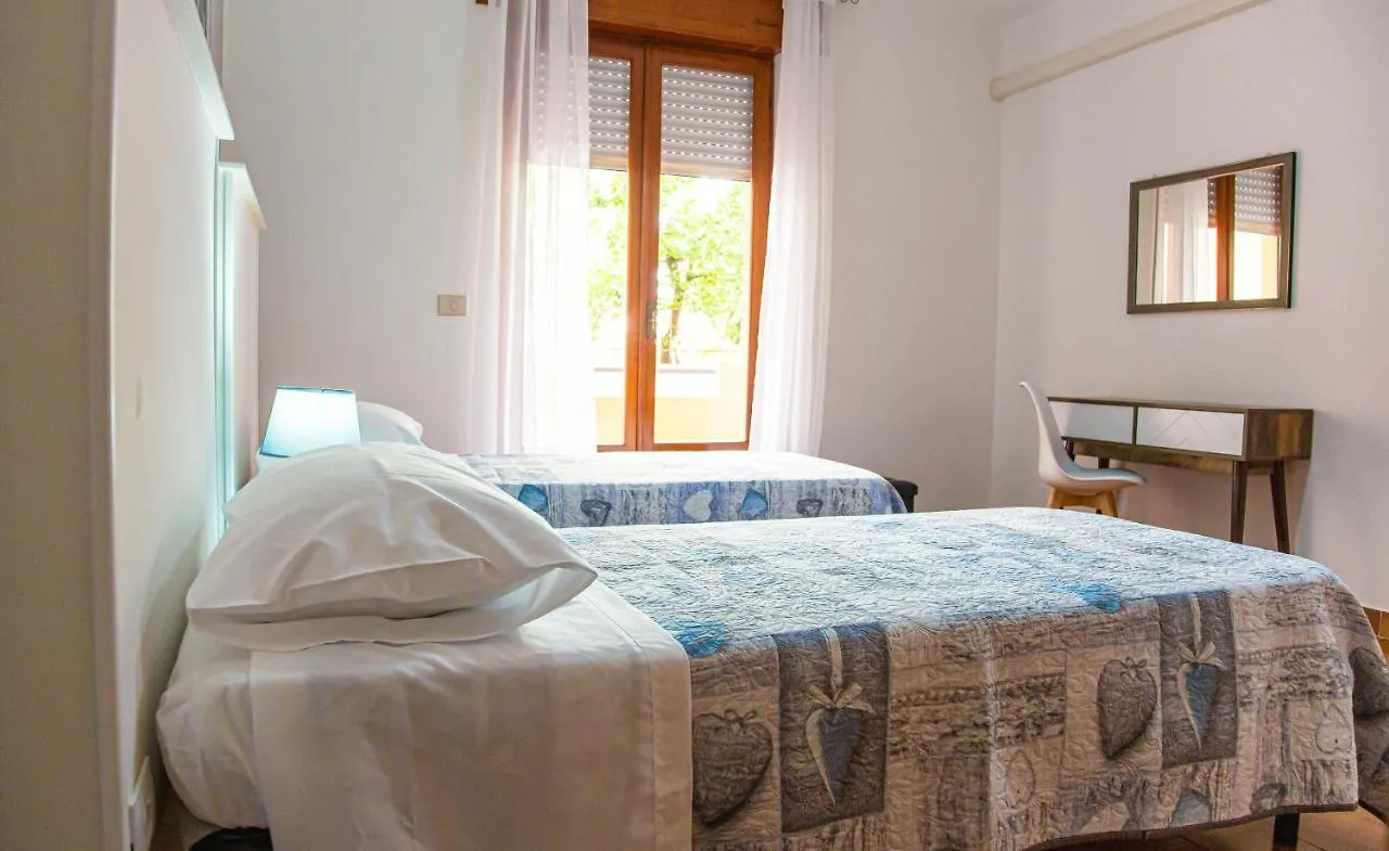 Casa Baddo, Fronte Spiaggia Air Con Iun R1866 Cala Gonone 0*,  Italie